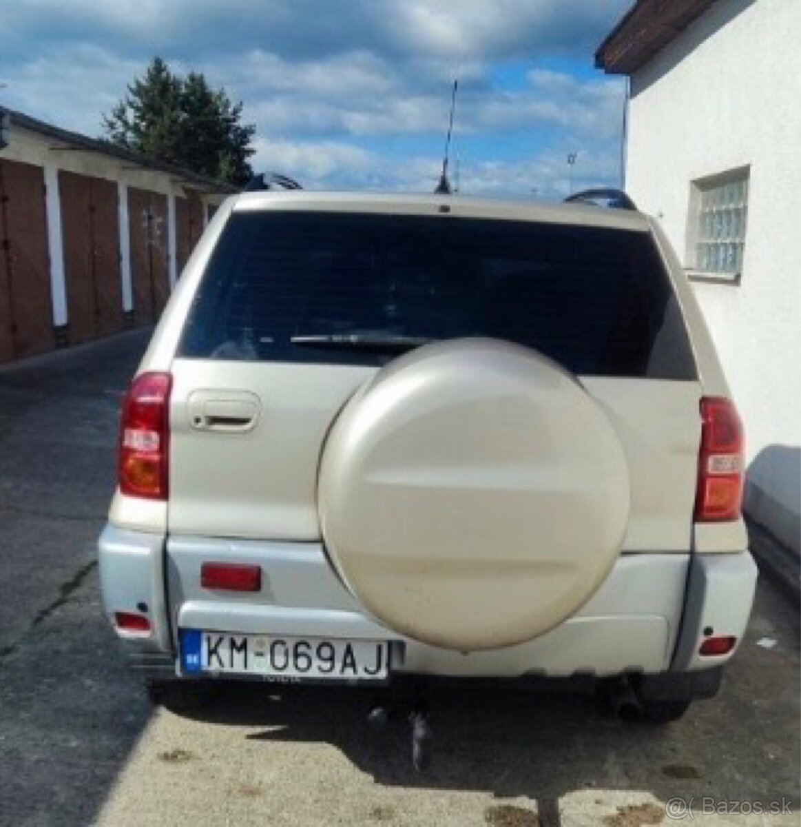Toyota RAV4 2.0 D-4D 4x4 (2003) - 12