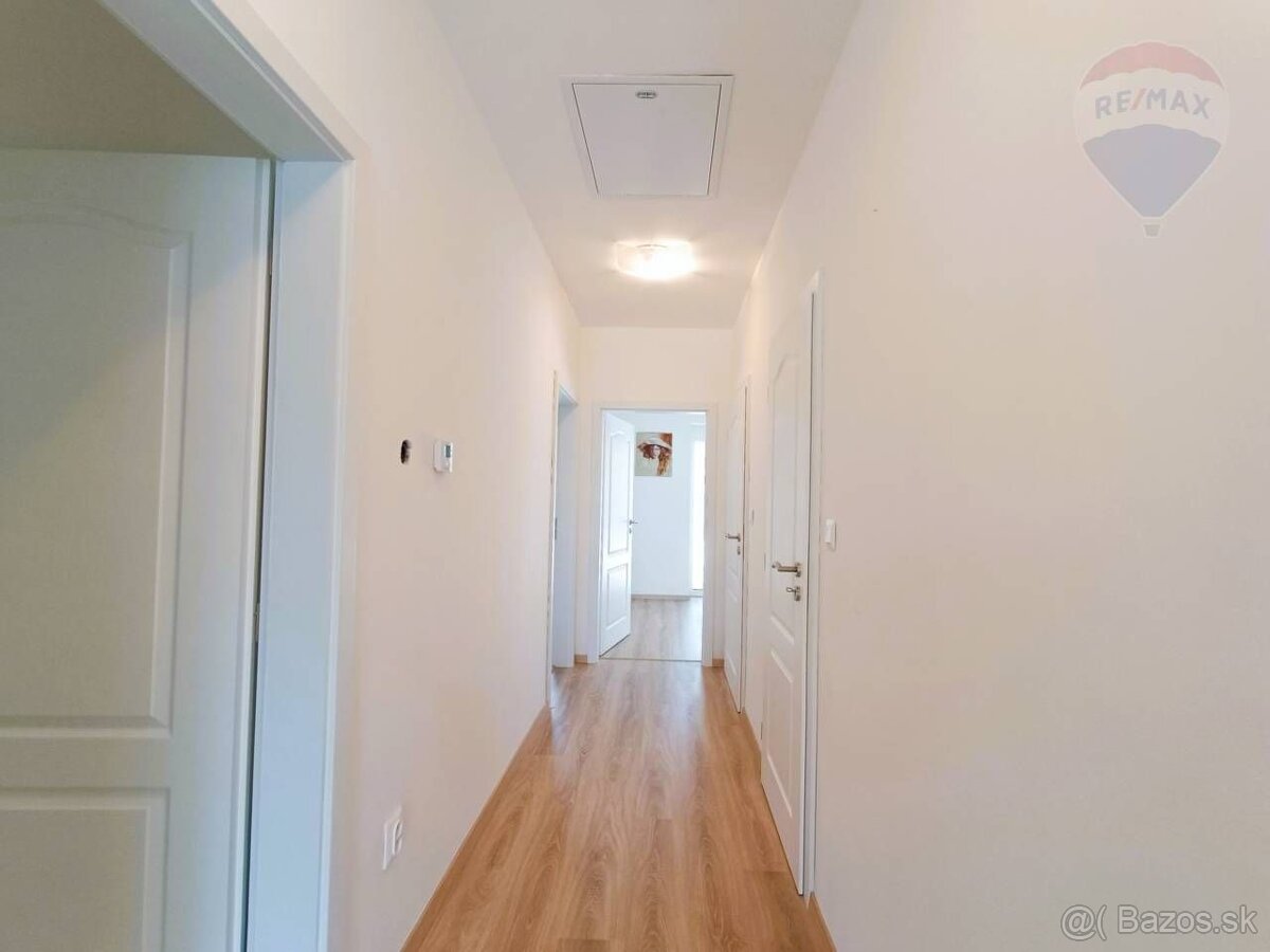 PRENÁJOM: Priestranný 3-izbový bungalov s parkovaním vo dvor - 12