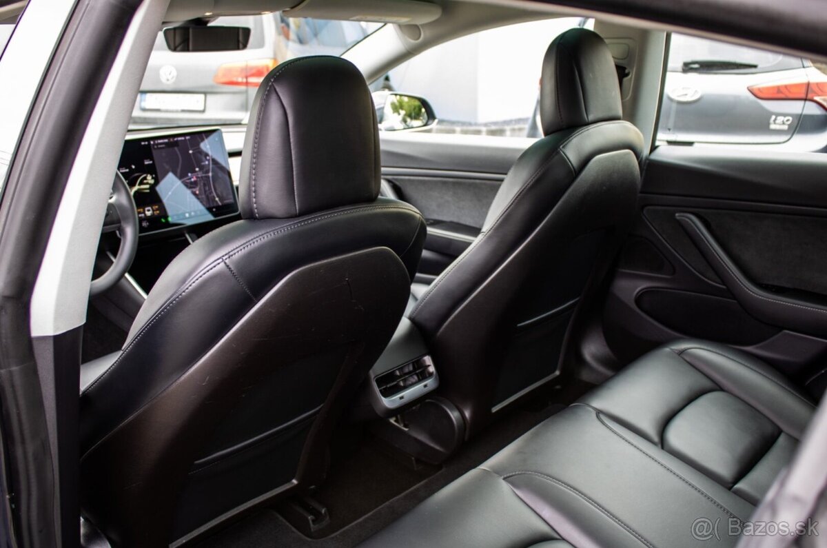 Tesla Model 3 Long Range - 12