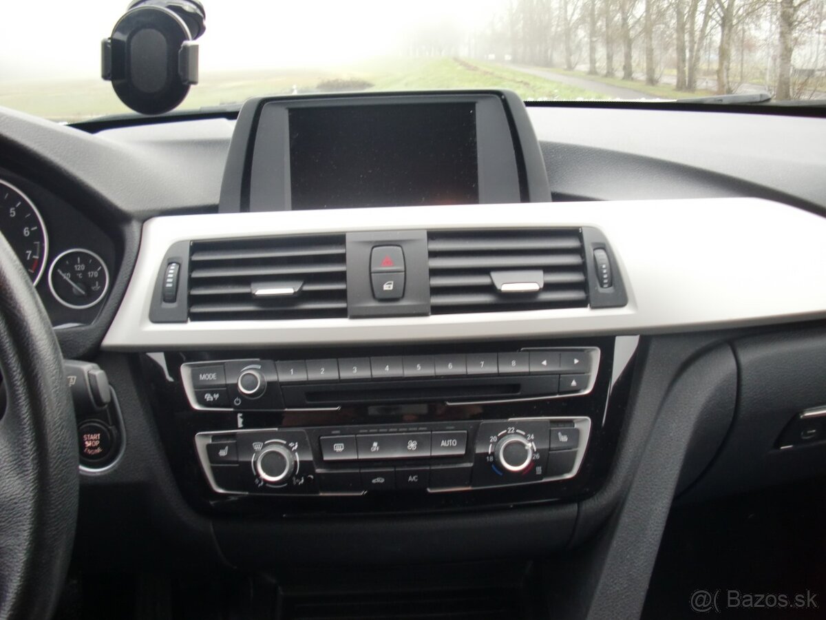 predám BMW 318i, 10/2016,226000km,servis. - 12