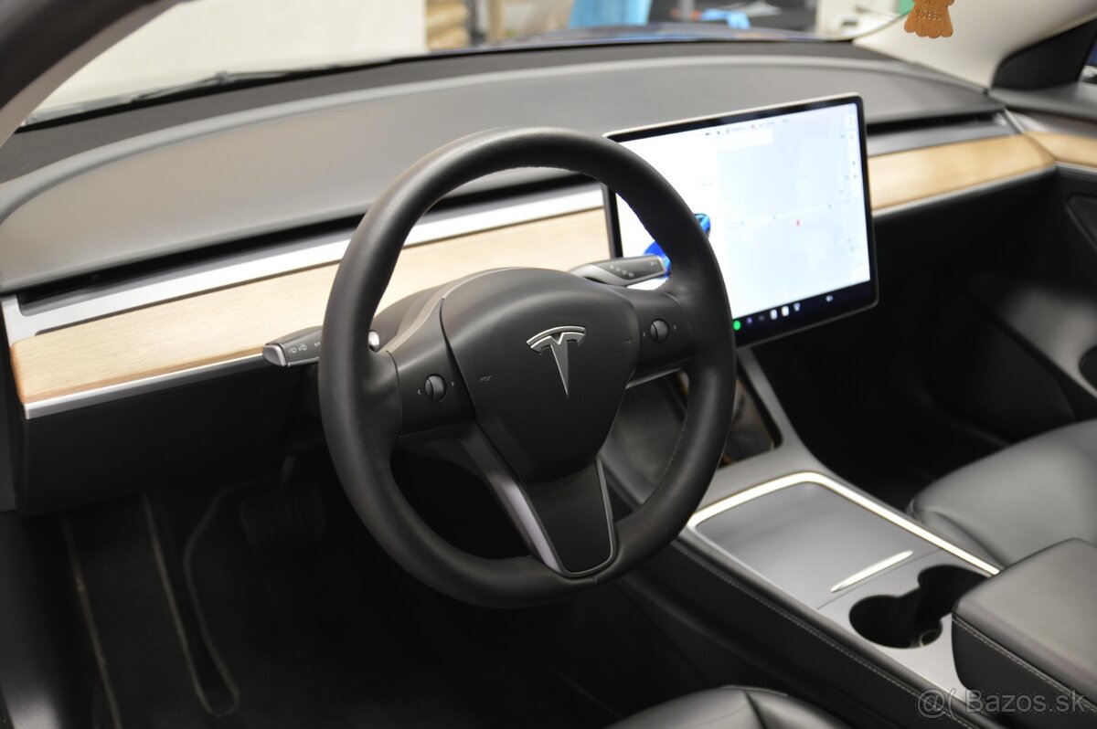 Tesla Model 3 LR ReFresh 4x4 366kw/82kWh NELAKOVANÉ - 12