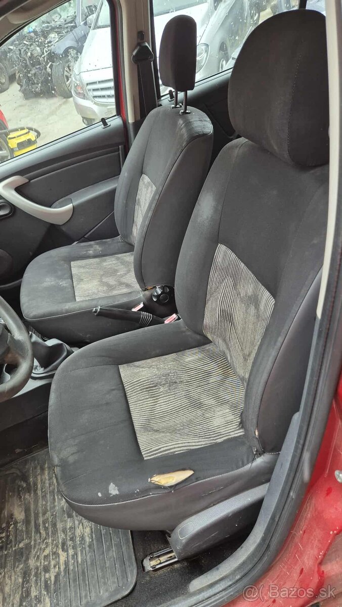 Dacia Sandero 1,4i 55kw kód motora: K7JA7 - 12