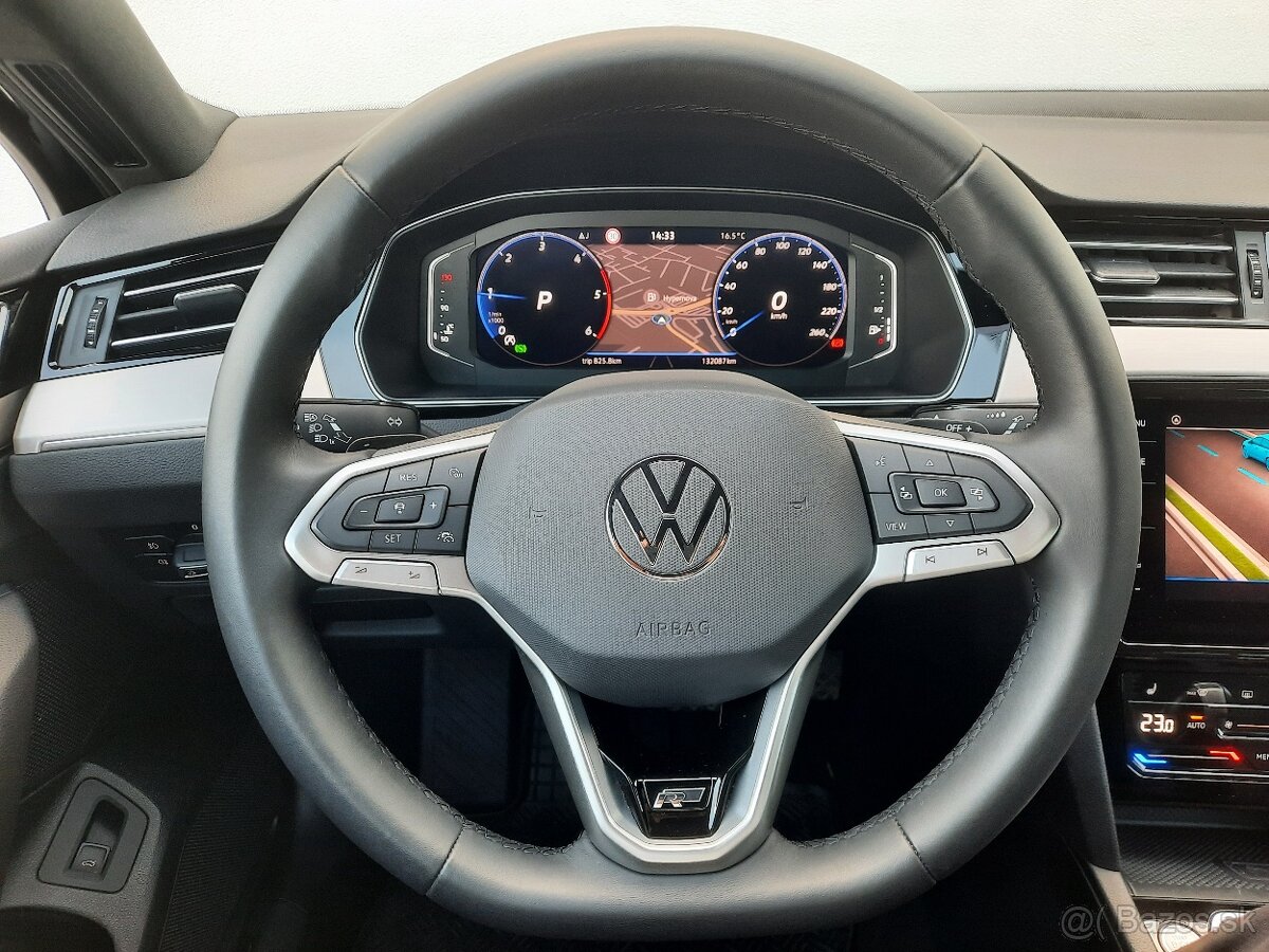 VW Passat Variant Var. Elegance R-Line 2.0 TDI DS7 - 12