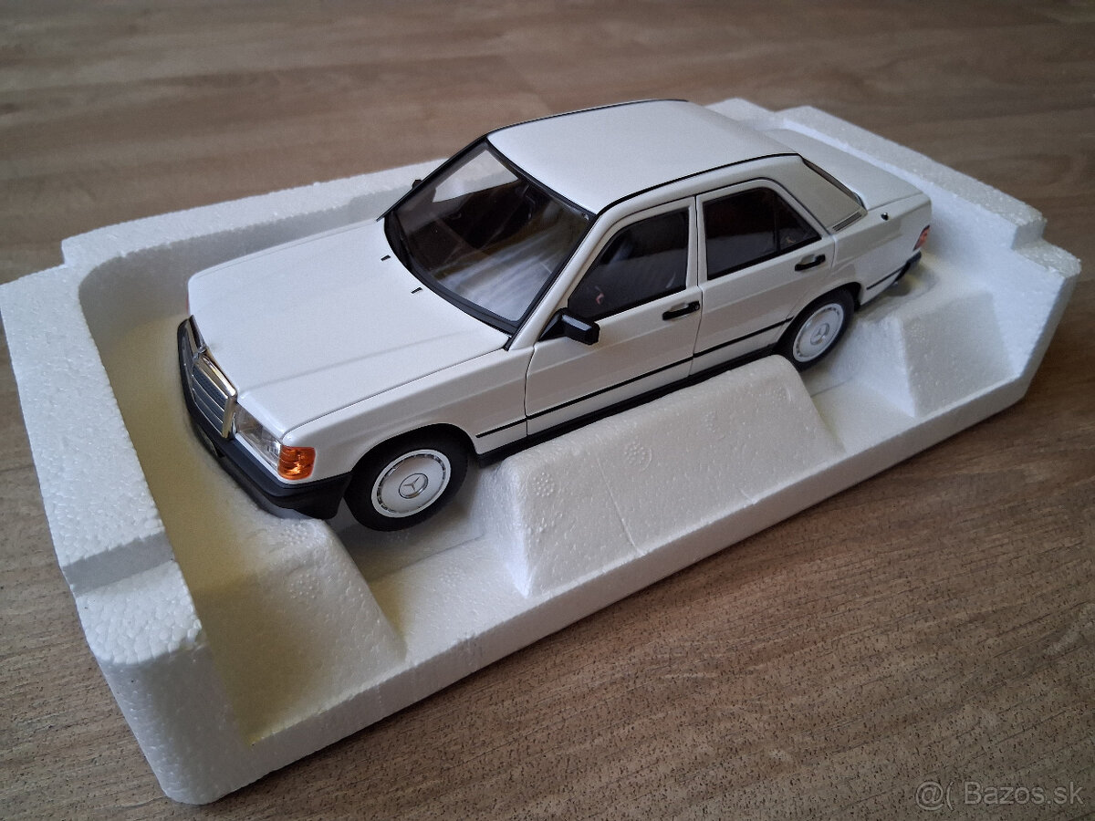 Mercedes-Benz 1:18 - 12