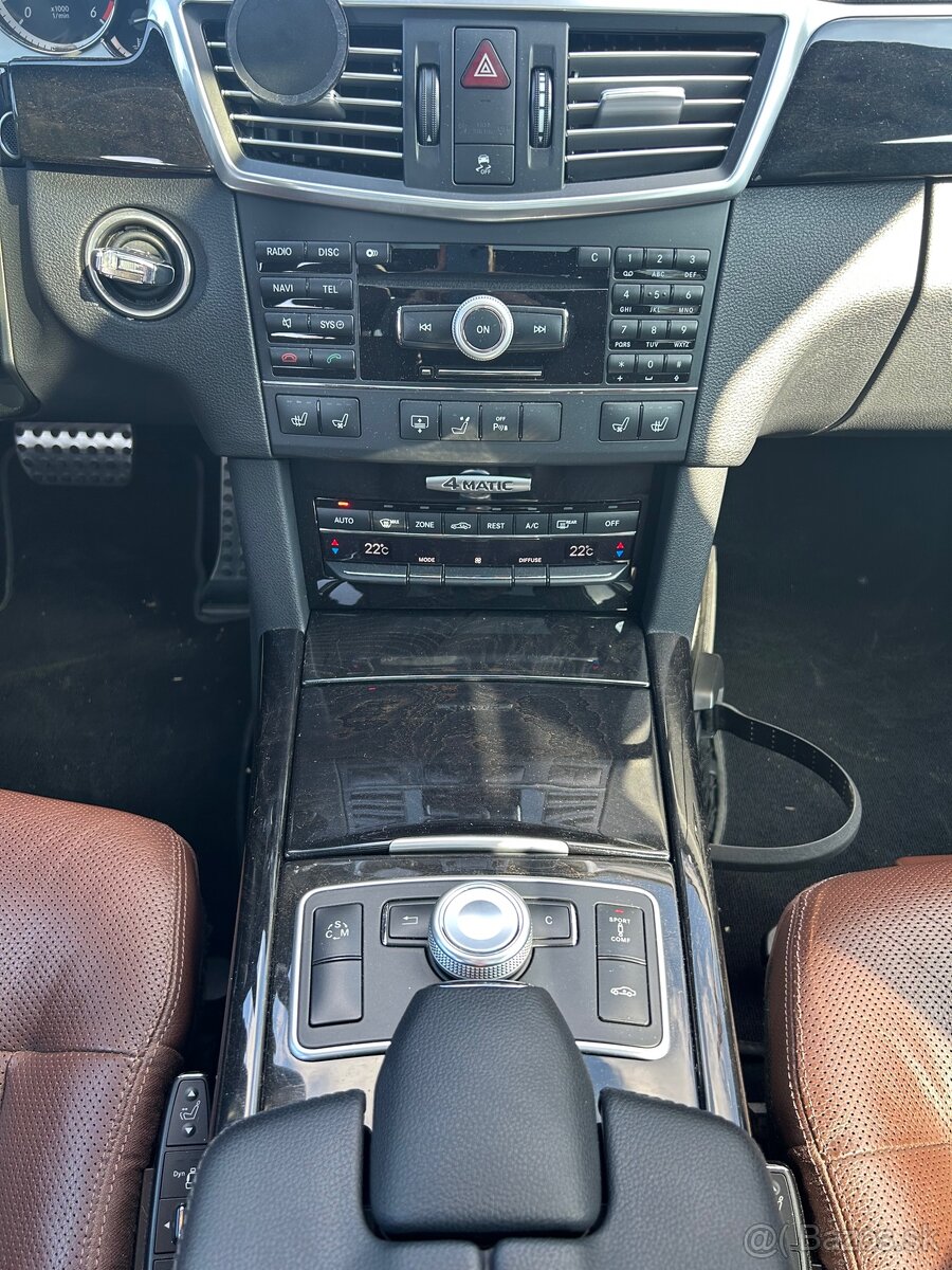 Mercedes-Benz E 350 CDI 4MATIC - 12