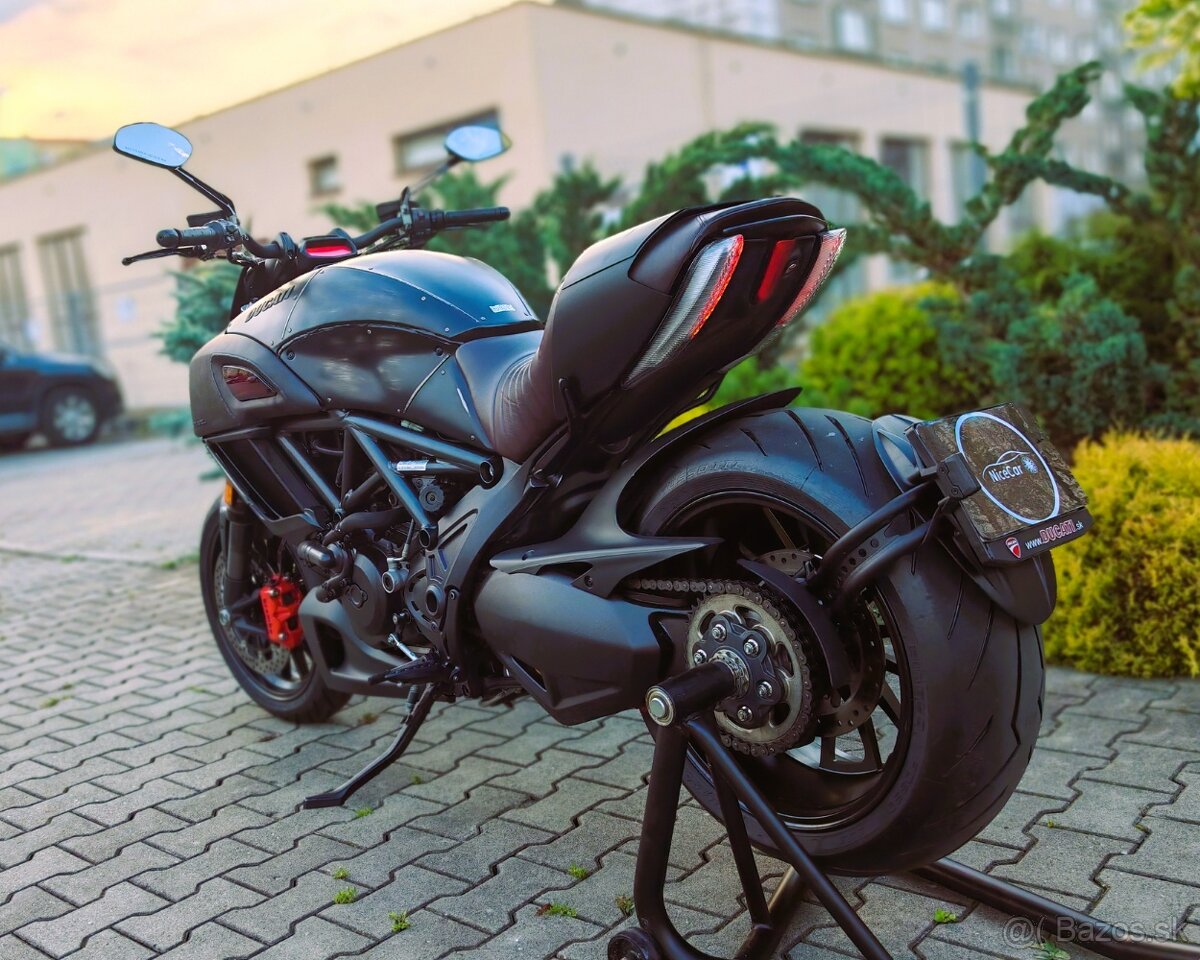 DUCATI DIAVEL DIESEL EDITION 666-ZBERATELSKY KUSOK - 12