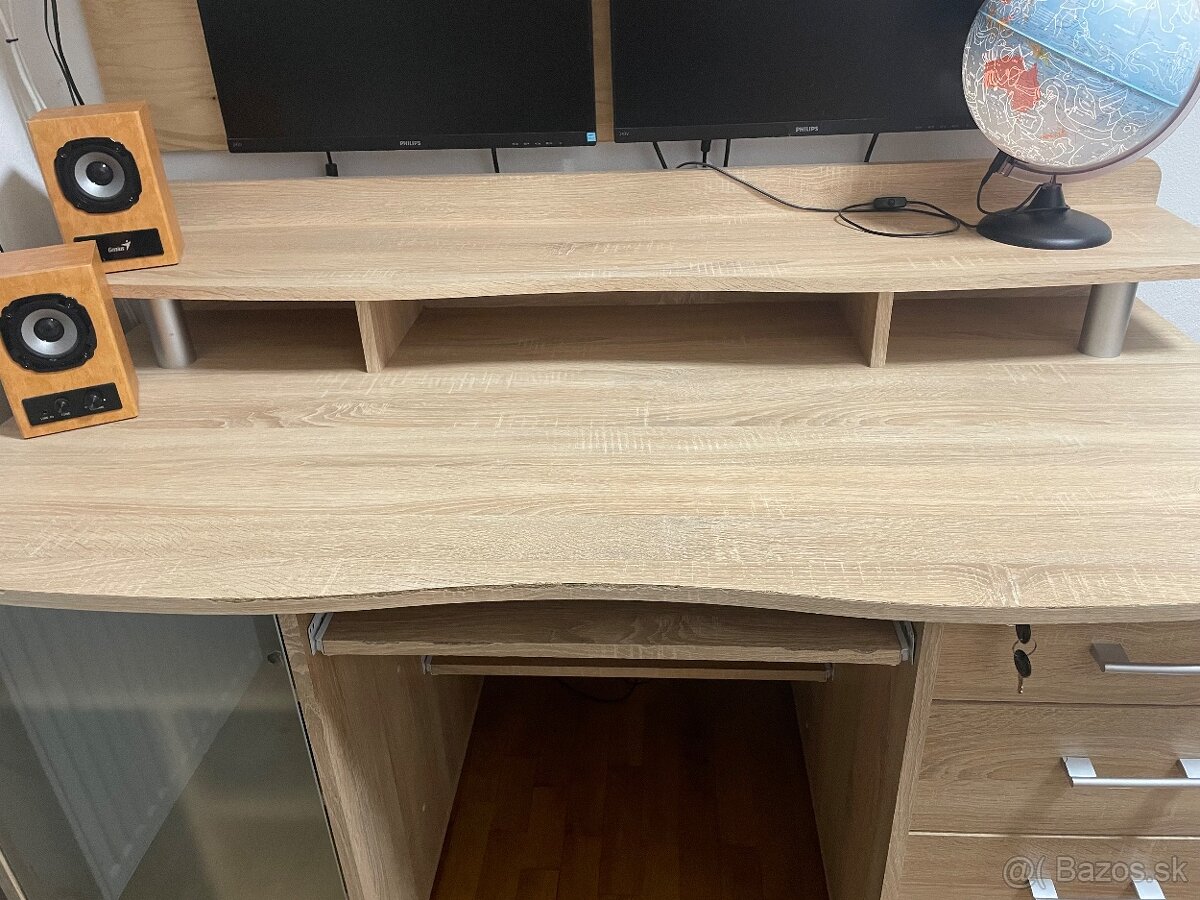 Pracovný Stôl - 12