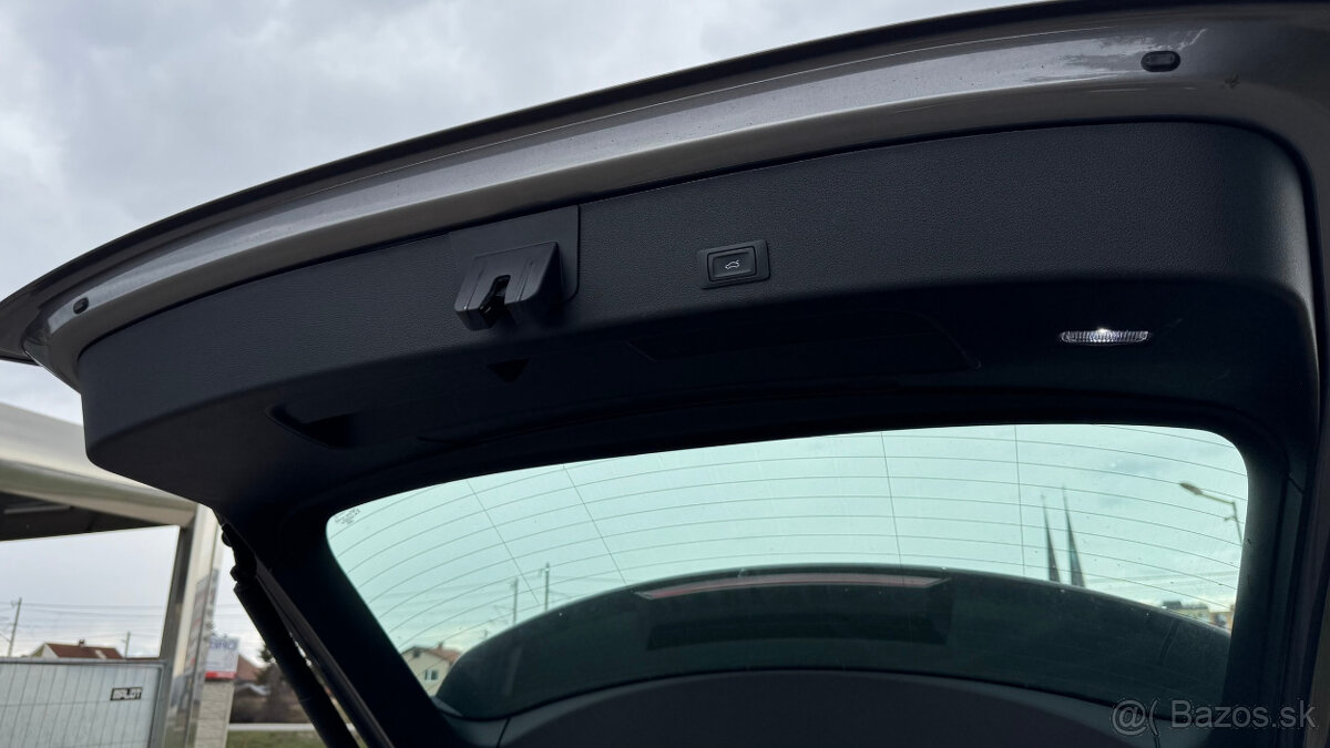 Audi E-tron 55 quattro Advanced - 12