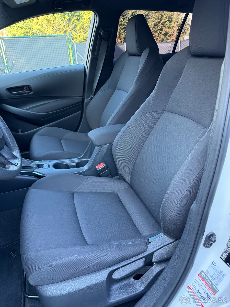 Toyota Corolla Kombi 1.8 Hybrid 2025 - 12