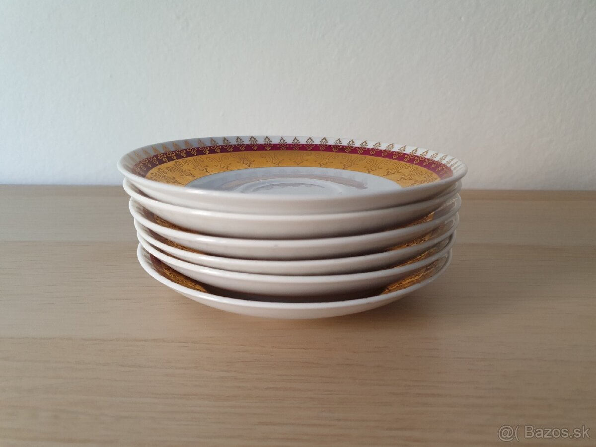 Porcelánové šálky s tanierikmi - súprava - 12