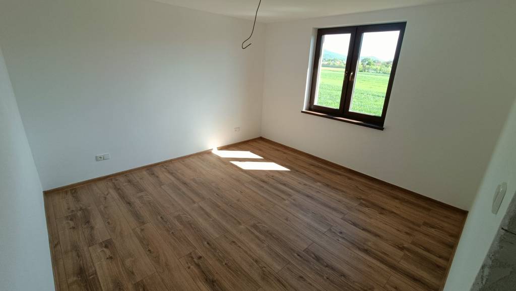 REZERVOVANÉ - RD novostavba obec HRUBOŇOVO - 12