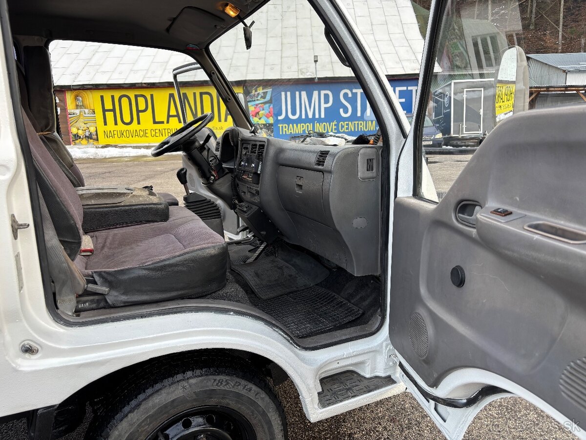 Odtahovka 3.5t KIA K2700 - 12