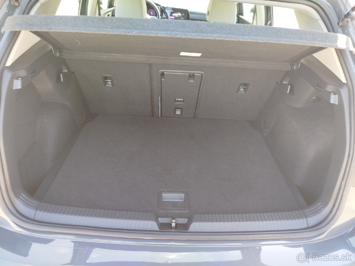 Vw golf 8 2,0 TDI,85 kw,5/2021,5 dver. - 12