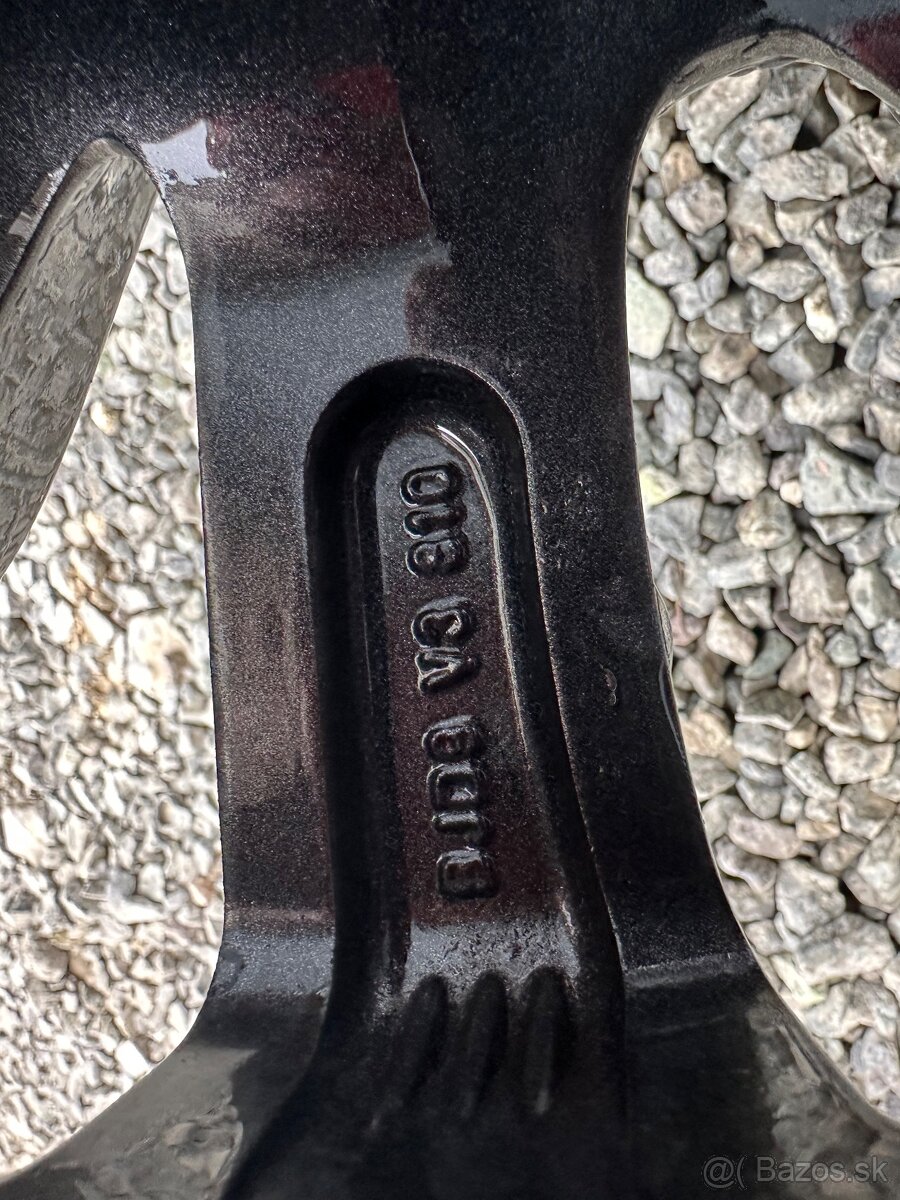 MAZDA R16 215/60 R16 - 12