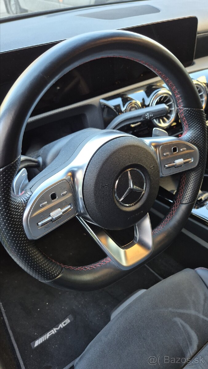 Mercedes-Benz A180 AMG,2022 - 12