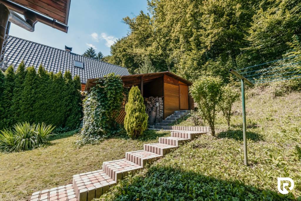 REZERVOVANÉ - RADO | Dom v krásnom prostredí | Bel.Slatiny - 12