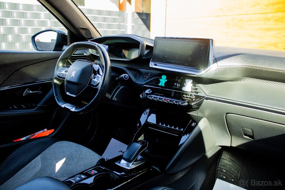 Peugeot e-2008 GT 2021 100kW - 12