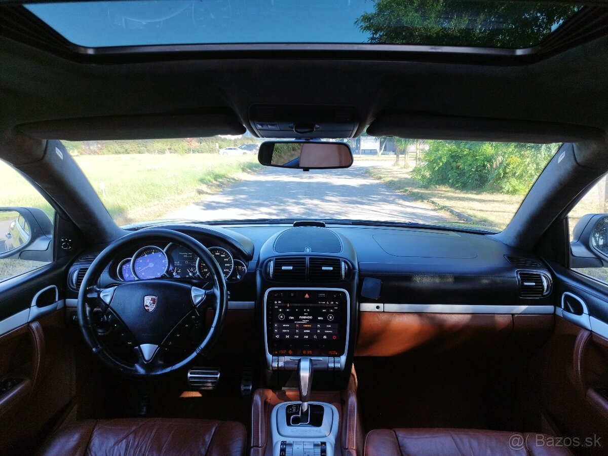 Porsche Cayenne 4.8 V8 turbo 500ps. - 12