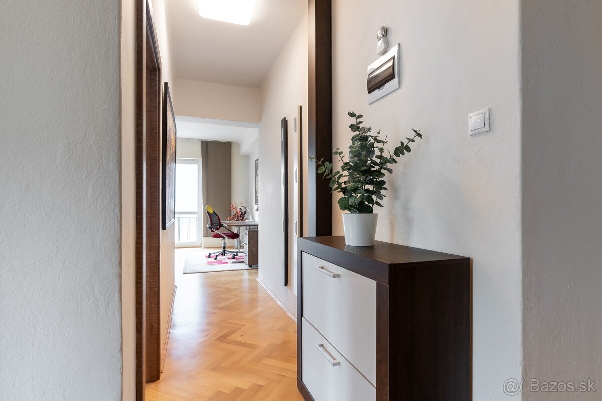 2-izbový byt 66 m², centrum Bratislavy - 12