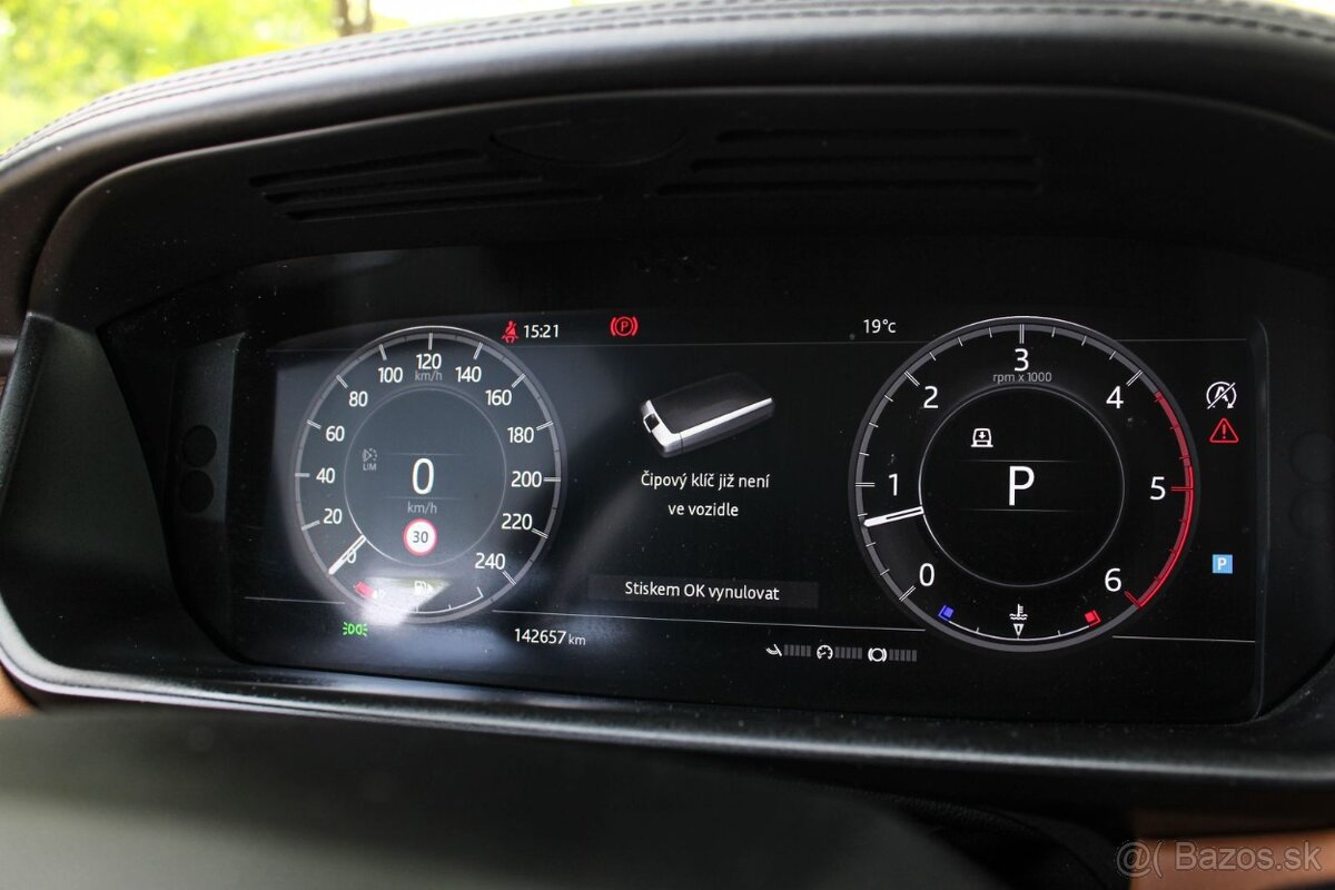 Land Rover Discovery 3.0D SDV6 HSE Luxury AWD A/T - 12