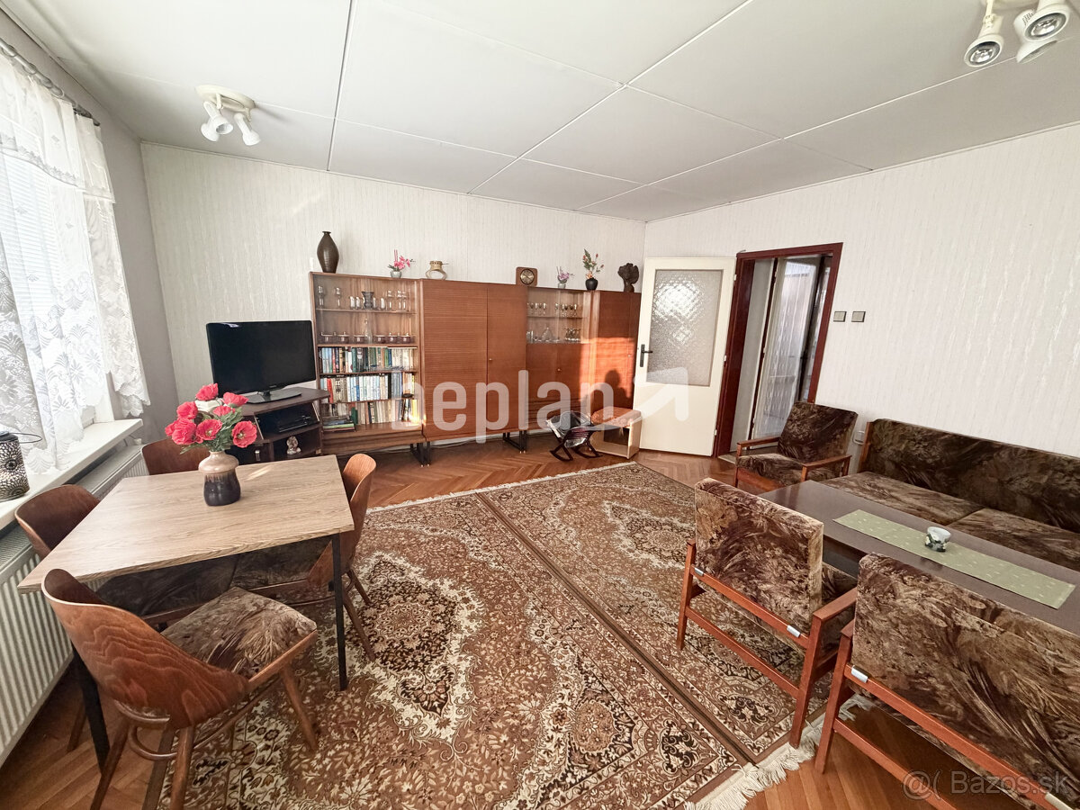 Na predaj rodinný dom v obci Valča - 12