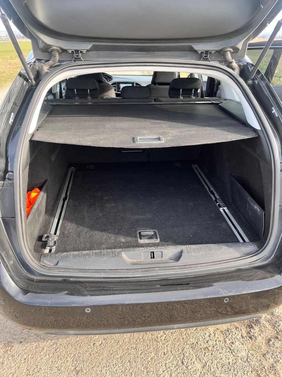 Peugeot 308SW 2,0 BluHDI - 12