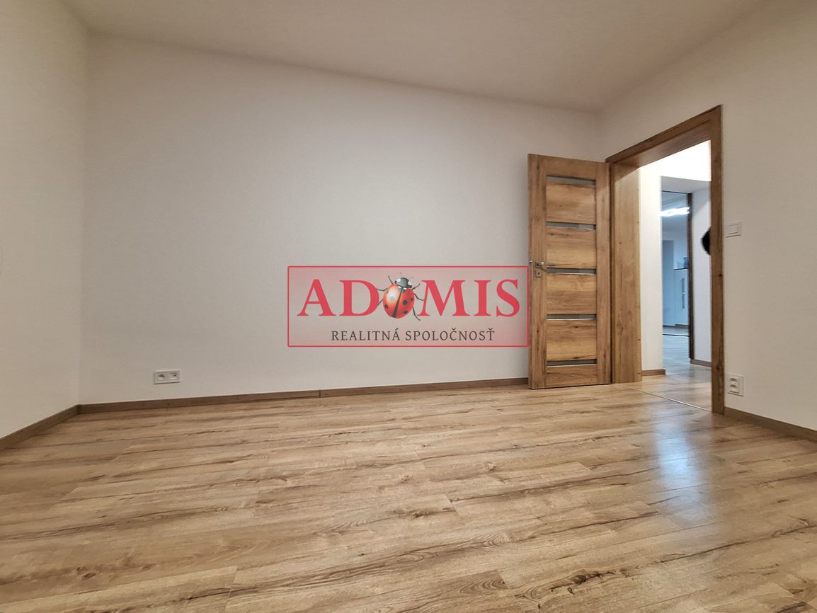 ADOMIS - predáme 5-izbový RD Seňa 145m2,všetky IS 600m2, len - 12