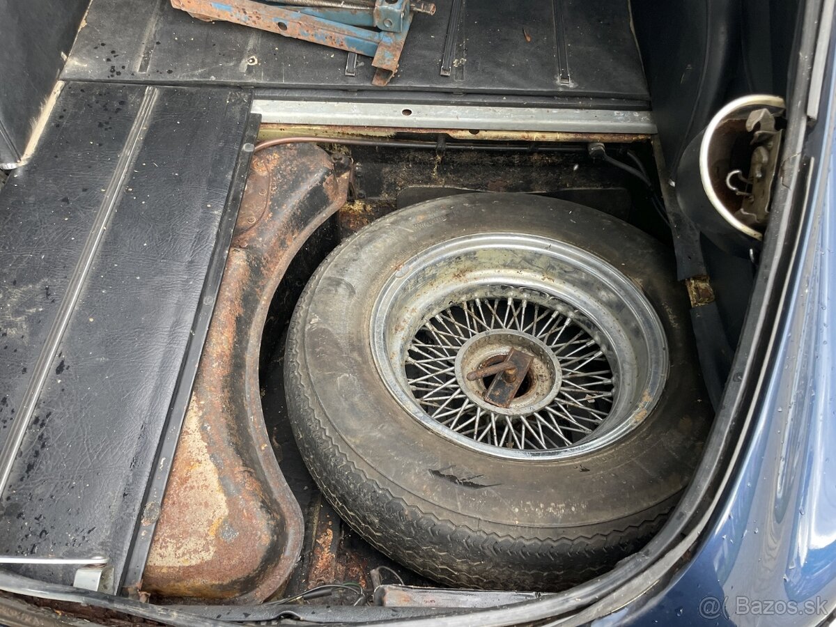 Jaguar E-type coupe 1970 Series II - 12