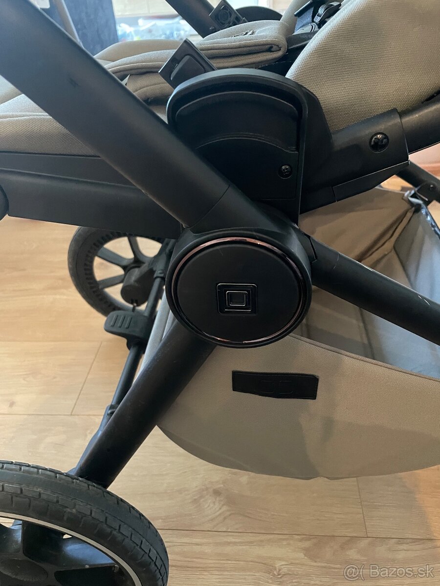 Kočiar Moon Resea Mud 2025 - 12