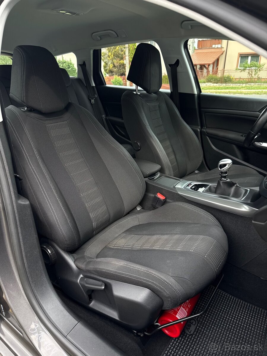 Peugeot 308 Break/SW SW 1.2 PureTech S S Active - 12