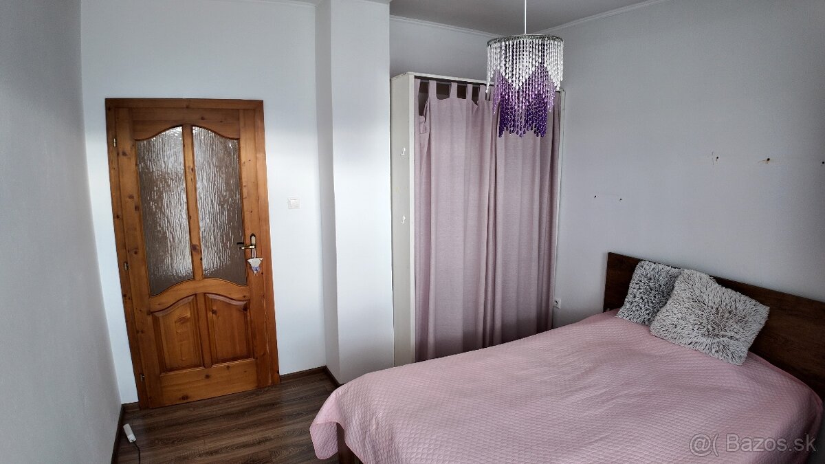 Prerobený 4izb rodinný dom s rozsiahlou záhradou, Kútníky - 12