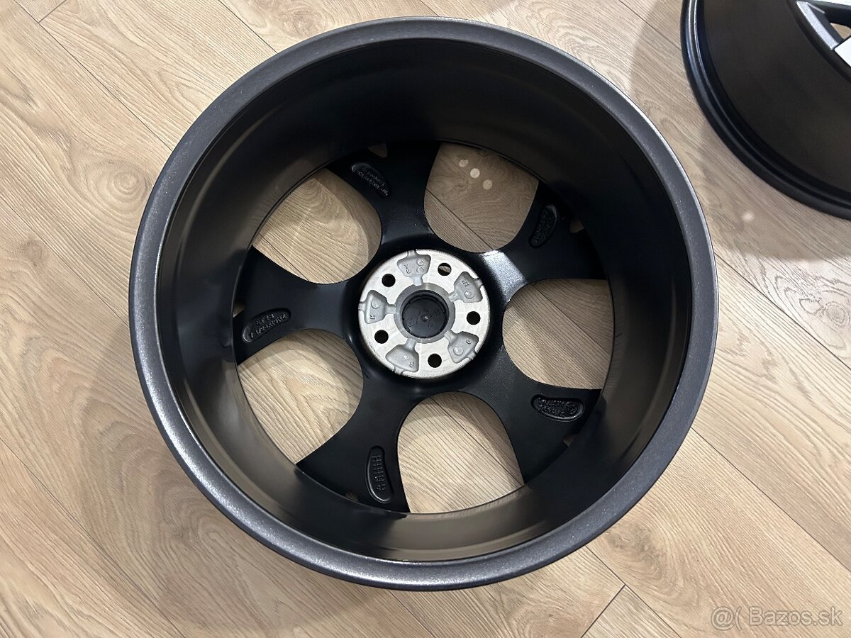 Originální alu kolesa R19 Škoda Octavia RS - 12