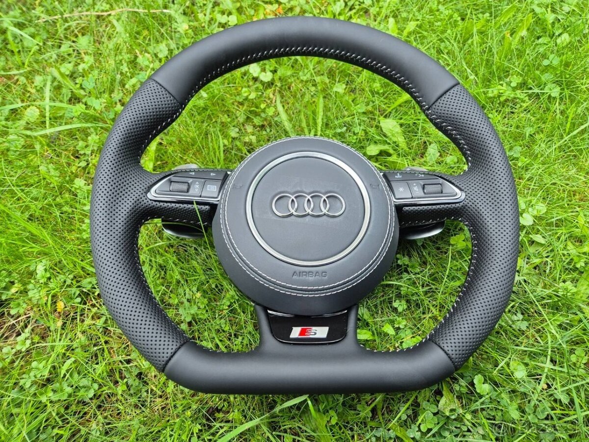 AUDI VOLANT KOŽENÝ MULTIFUNKCNY ZKOSENY - 12