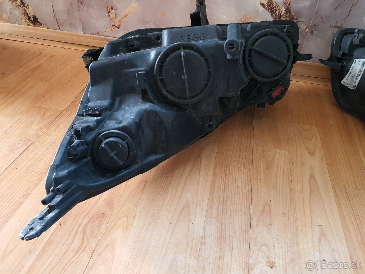 Predné svetlá Opel insignia - 12