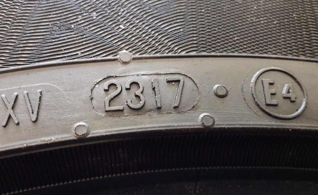 205/50R17 Zimné pneu Continental - 12