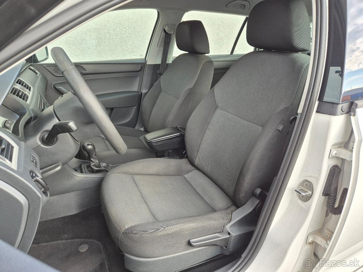 Škoda Rapid 1,2 TSi Speceback Klima ESP PDC 169.000Kč - 12