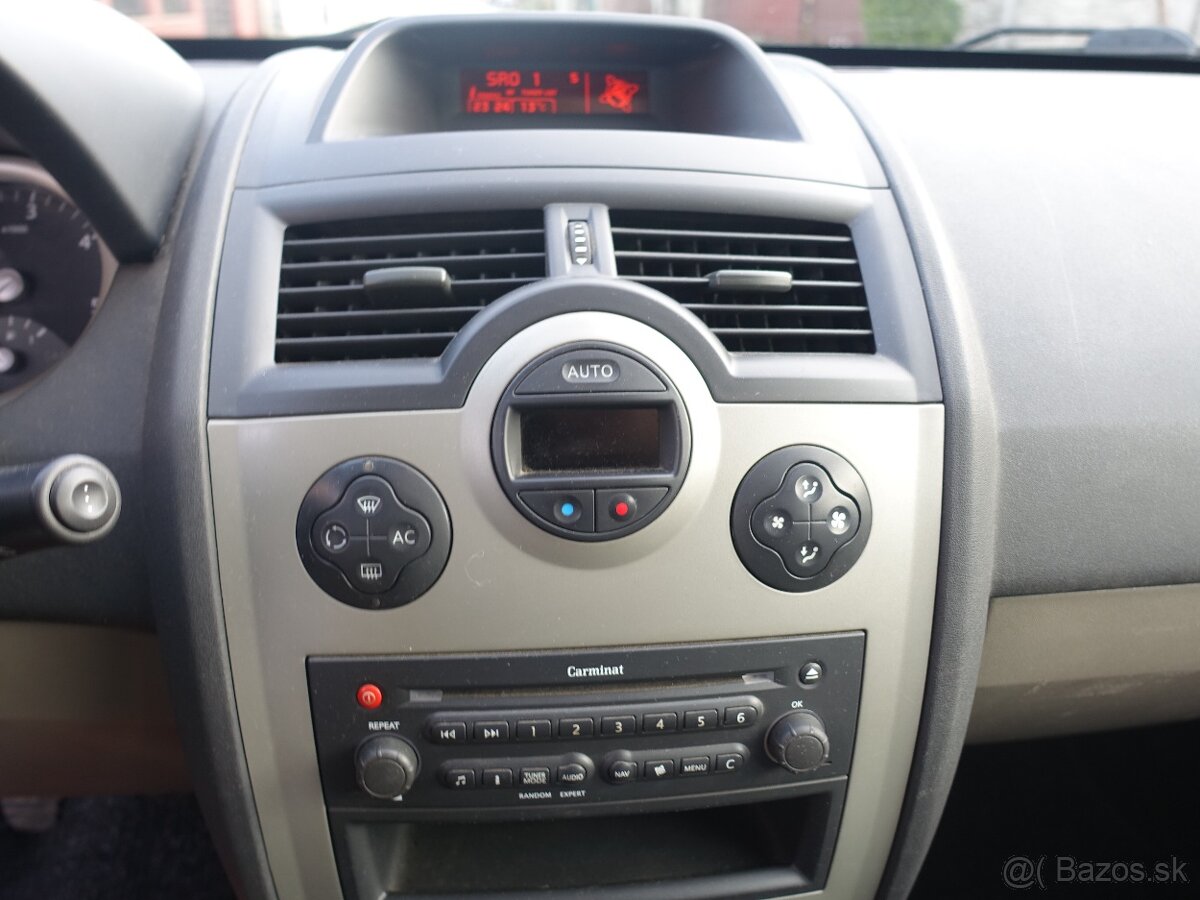 PREDÁM RENAULT MEGANE GRAND TOUR - 12