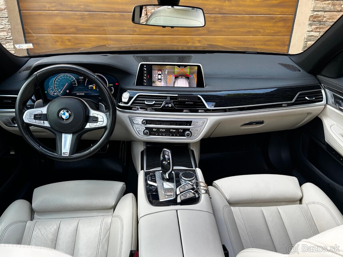 BMW Rad 7 730d xDrive A/T - 12