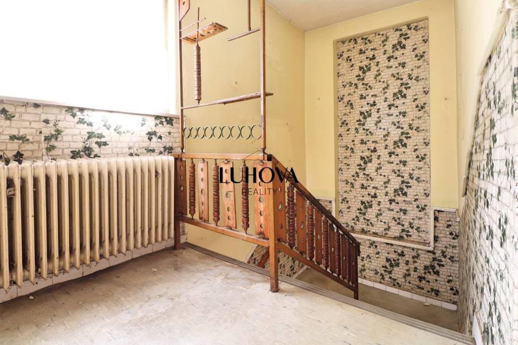 DOM v Zubáku s krásnym pozemkom - 12