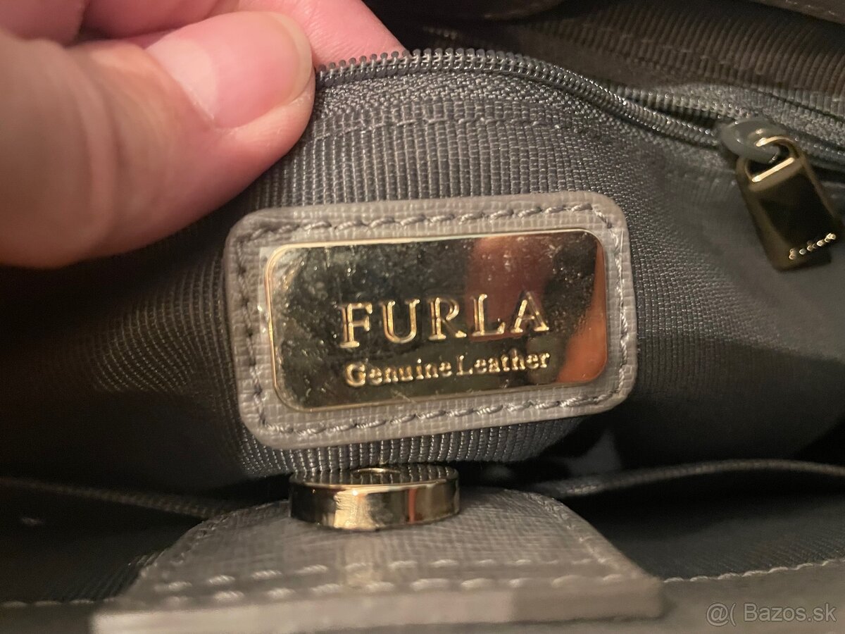 Sivá kožená kabelka Furla - 12
