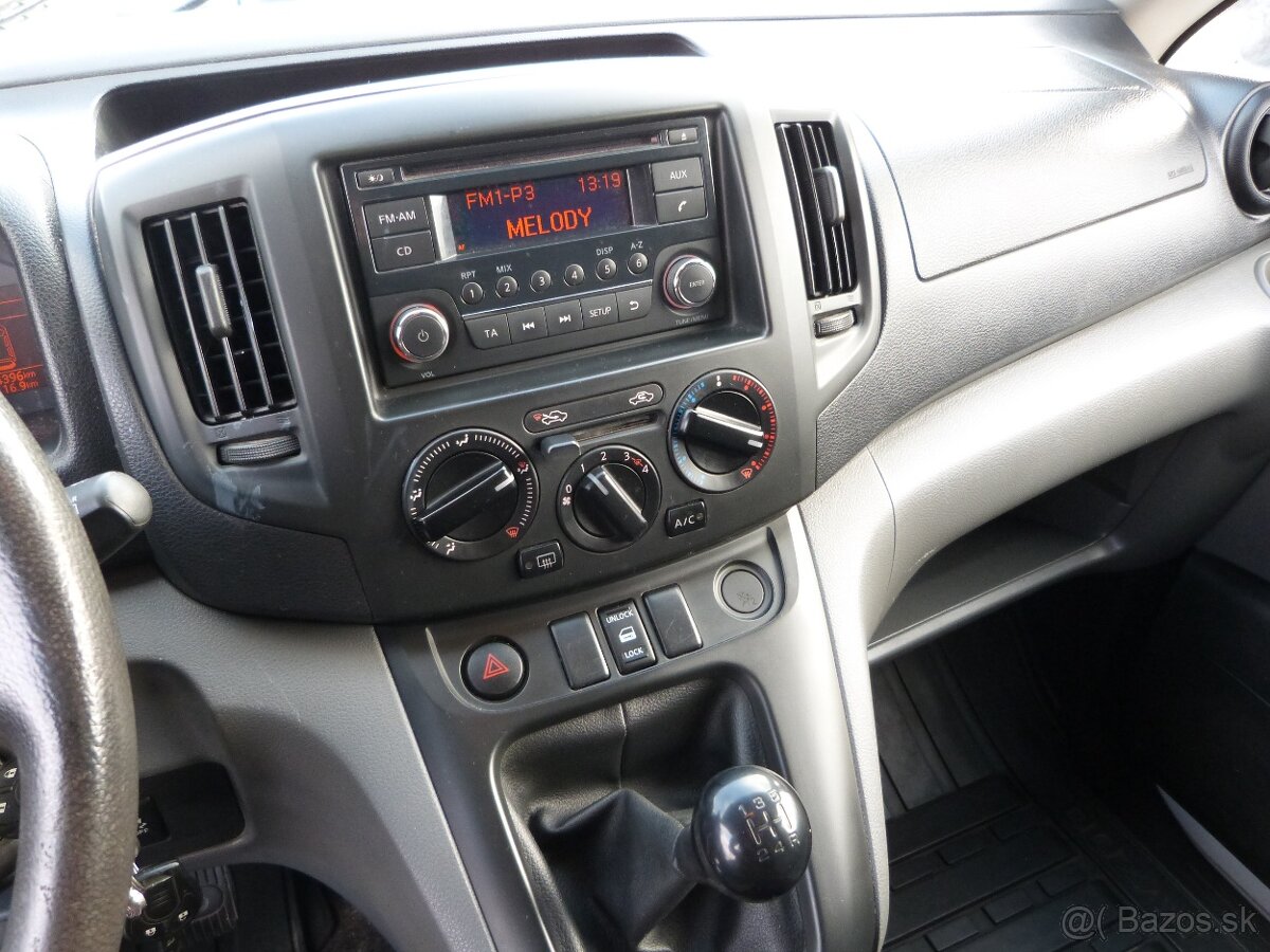 Nissan NV200 1.6 benzín + ťažné - 12