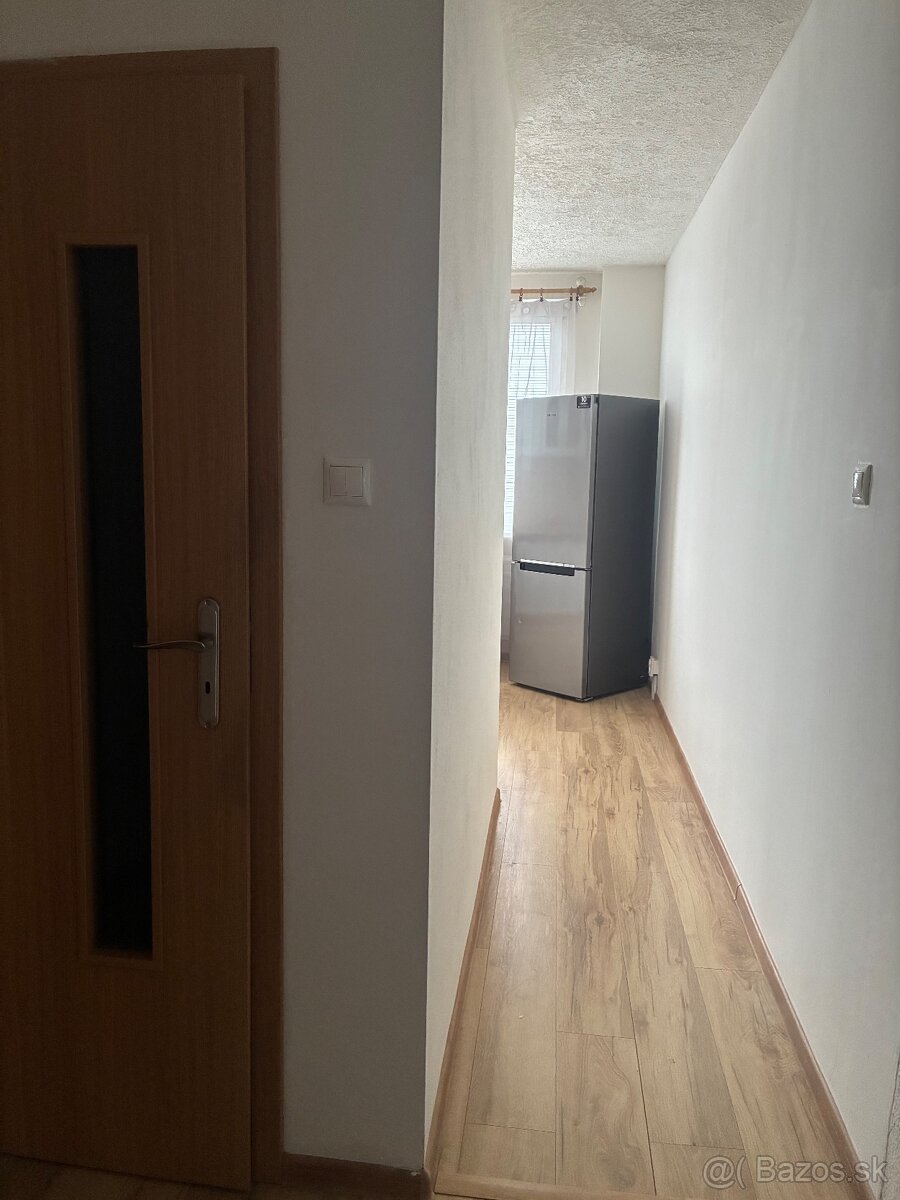 Prenájom zariadený 2izbový byt - 12