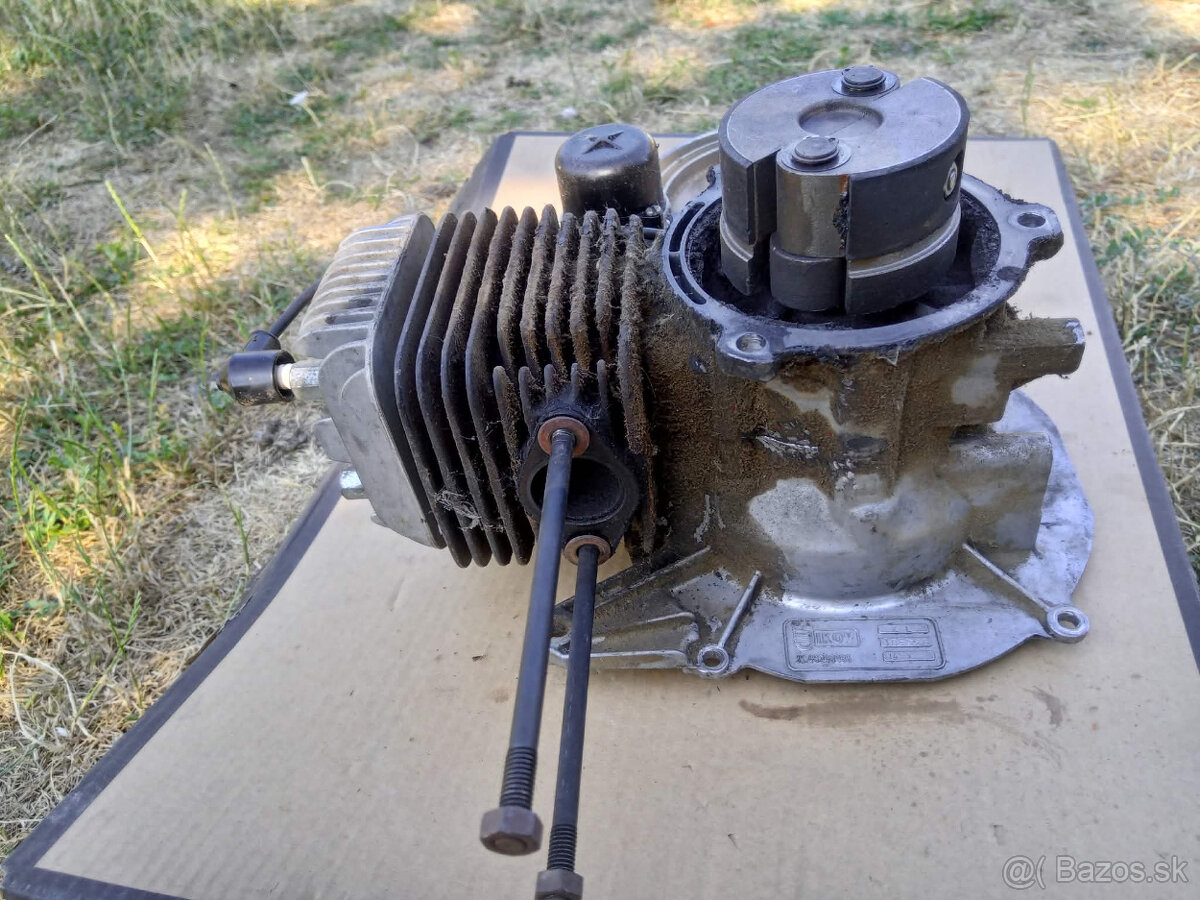 polomotor Vari Jikov 1453 - 12