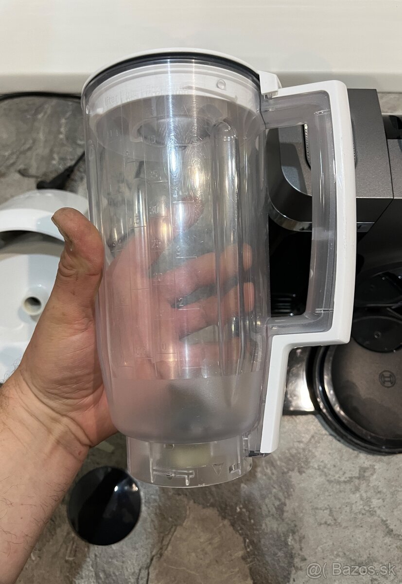 Bosch MUM Serie 2 MUMS2VM00 900W kuchynský robot - 12