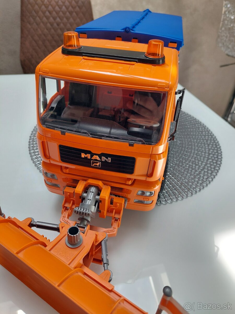 BRUDER 3785 MAN TGS Cestárske auto - 12