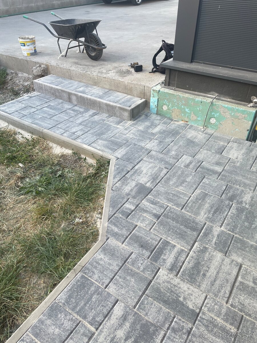 Pokladka zamkovej dlažby - 12