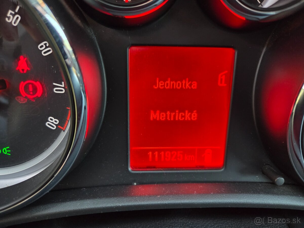 Astra J 1.4 benzín, 112000km - 12