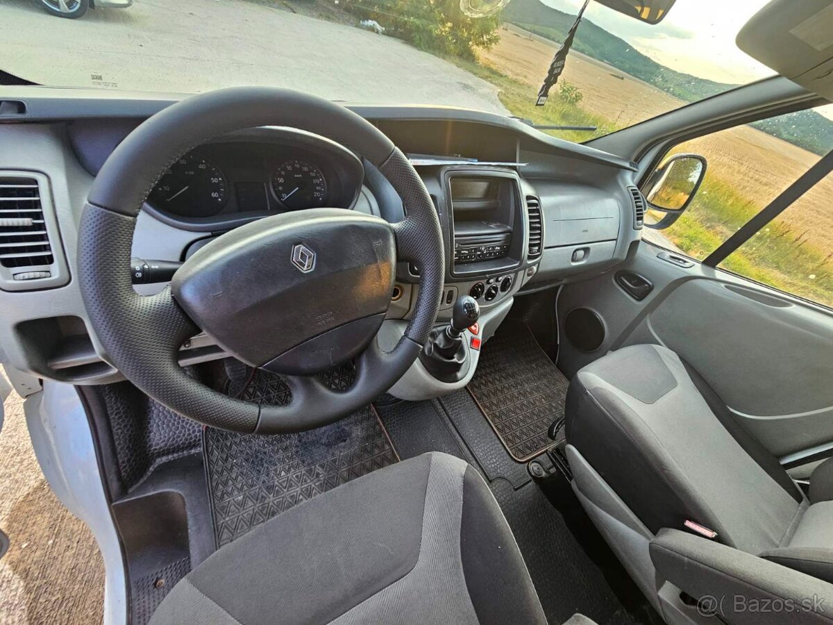 Renault Trafic 2.0 Dci Long - 12