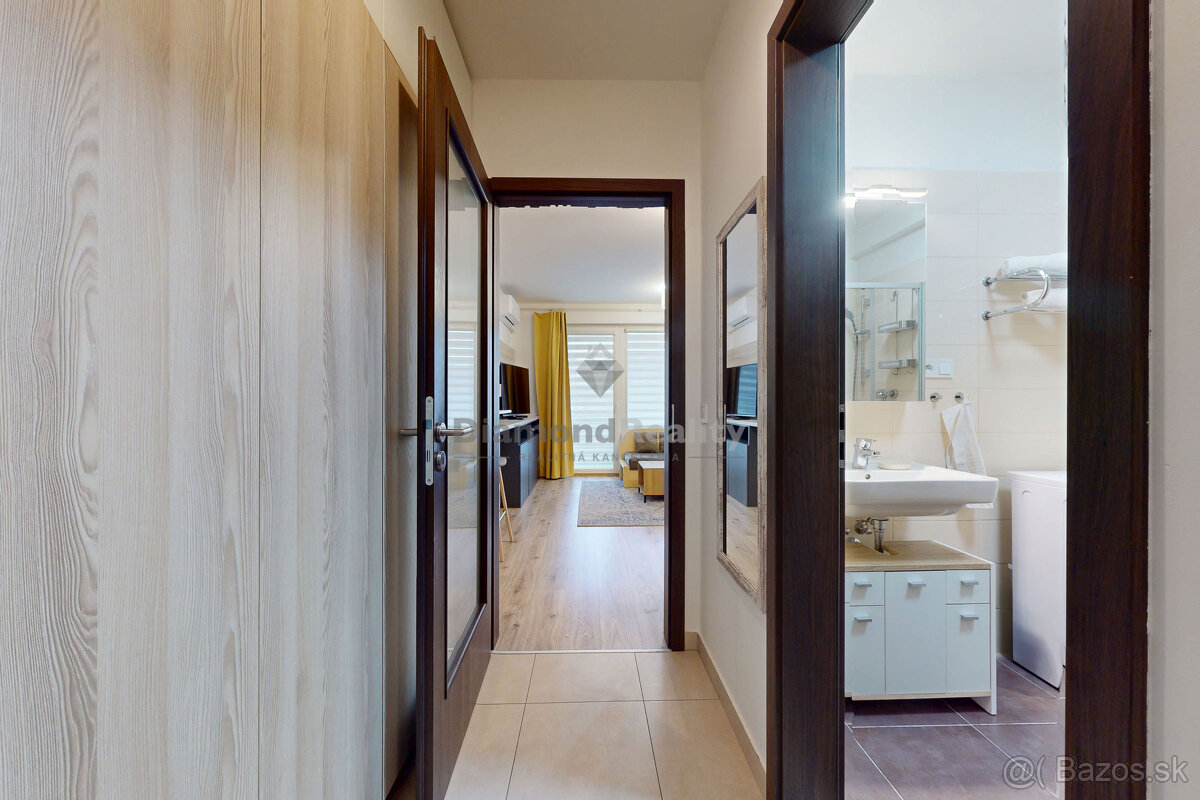 GARSÓNKA NA PRENÁJOM V EXKLUZÍVNEJ LOKALITE - KOŠICE STARÉ M - 12