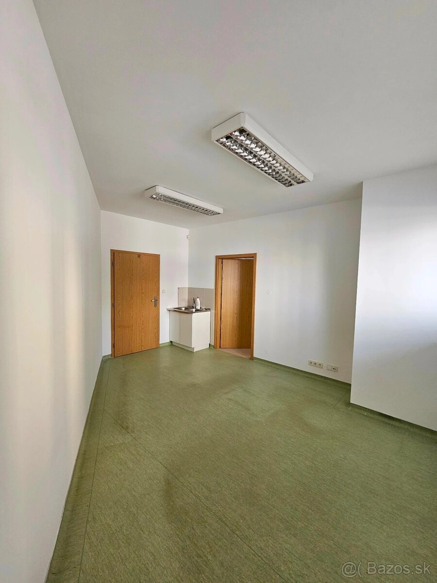 SUPER Prenájom:150,-EUR za kanceláriu v NOVOSTAVBE s energ. - 12